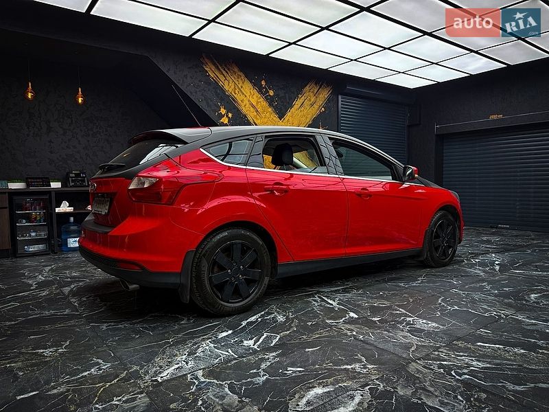 Хэтчбек Ford Focus 2011 в Киеве