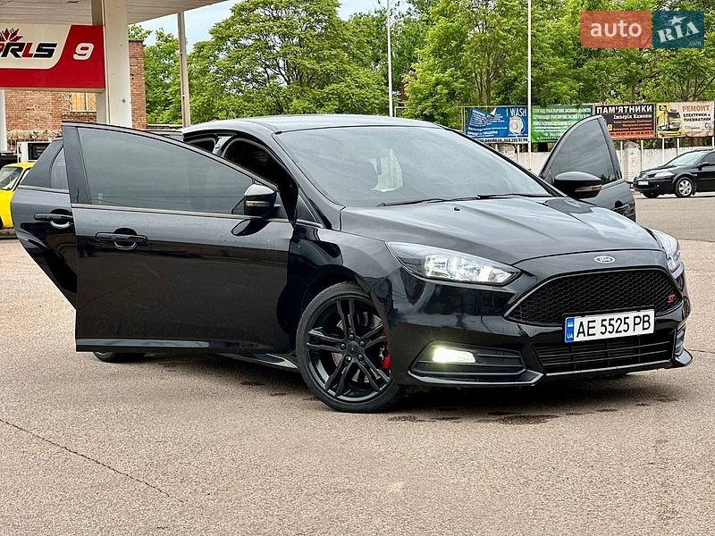Хетчбек Ford Focus 2017 в Кривому Розі