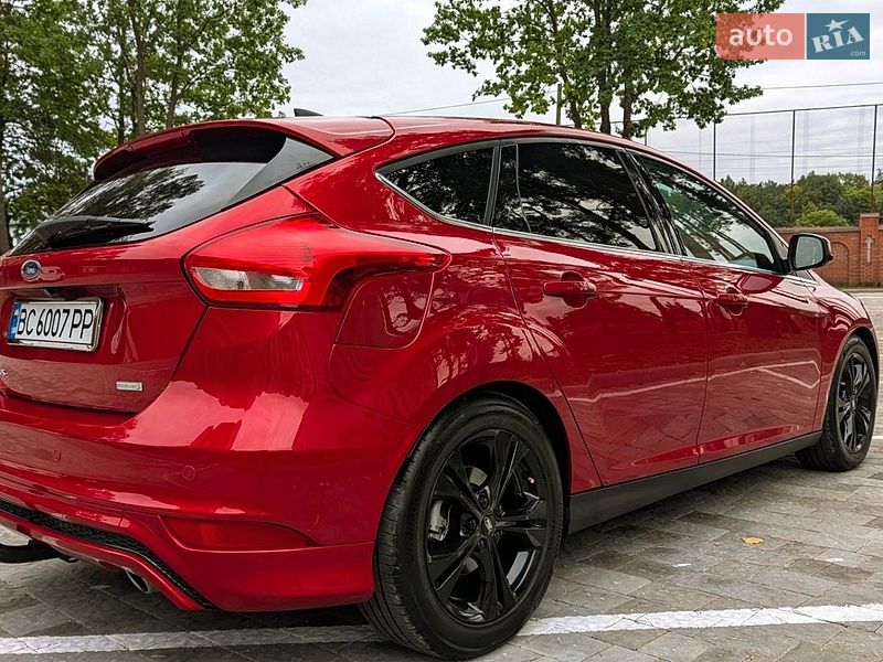 Хэтчбек Ford Focus 2015 в Львове