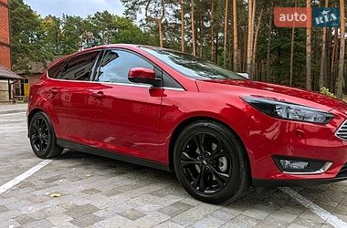 Хэтчбек Ford Focus 2015 в Львове