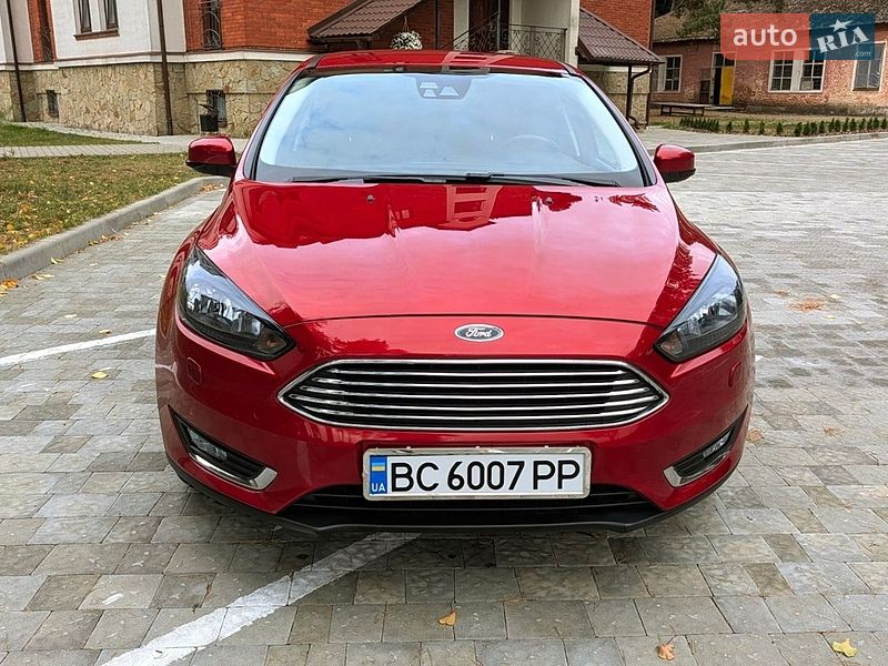 Хэтчбек Ford Focus 2015 в Львове