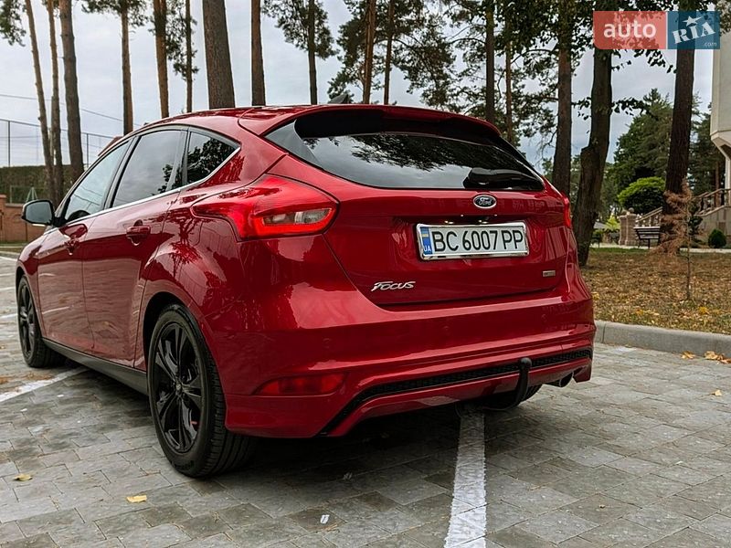 Хэтчбек Ford Focus 2015 в Львове