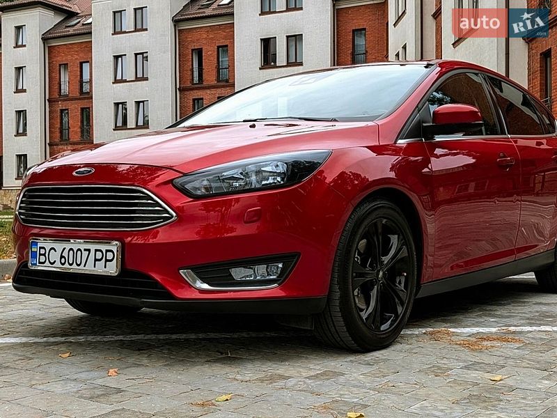 Хэтчбек Ford Focus 2015 в Львове