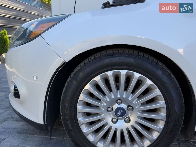 Хетчбек Ford Focus 2012 в Житомирі