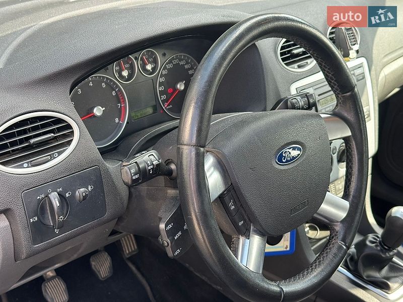 Хетчбек Ford Focus 2006 в Одесі