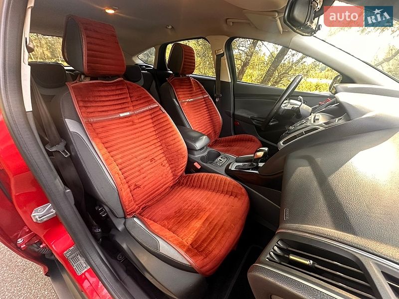 Хэтчбек Ford Focus 2012 в Киеве