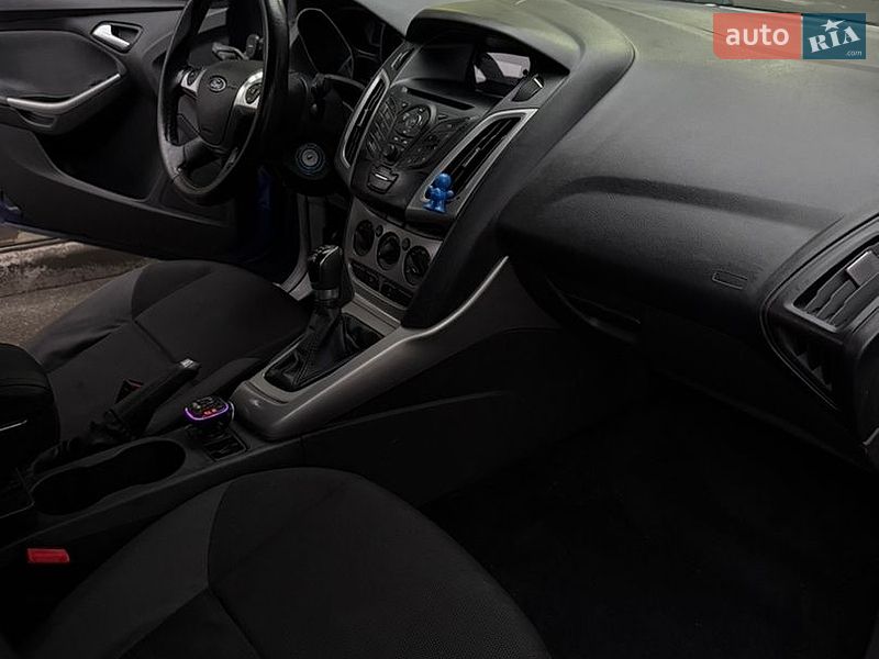 Седан Ford Focus 2013 в Киеве фото 15 Седан Ford Focus 2013 в Киеве