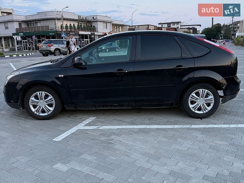 Хэтчбек Ford Focus 2007 в Ужгороде