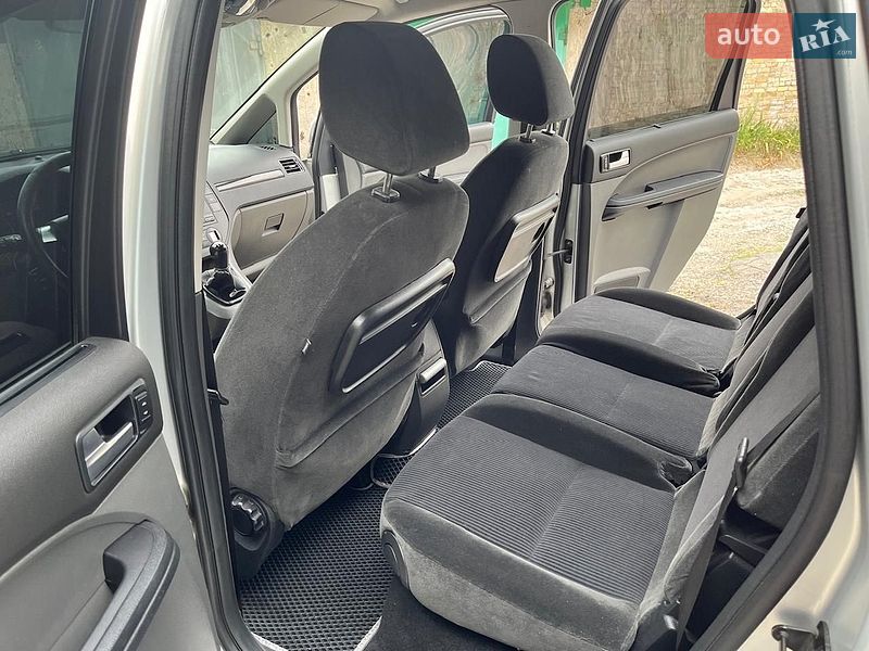 Седан Ford Focus 2005 в Днепре