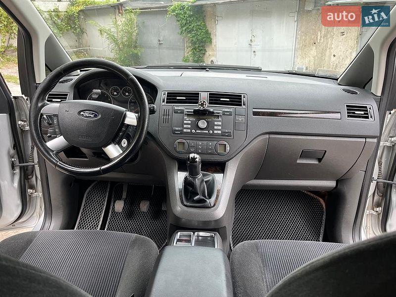 Седан Ford Focus 2005 в Днепре