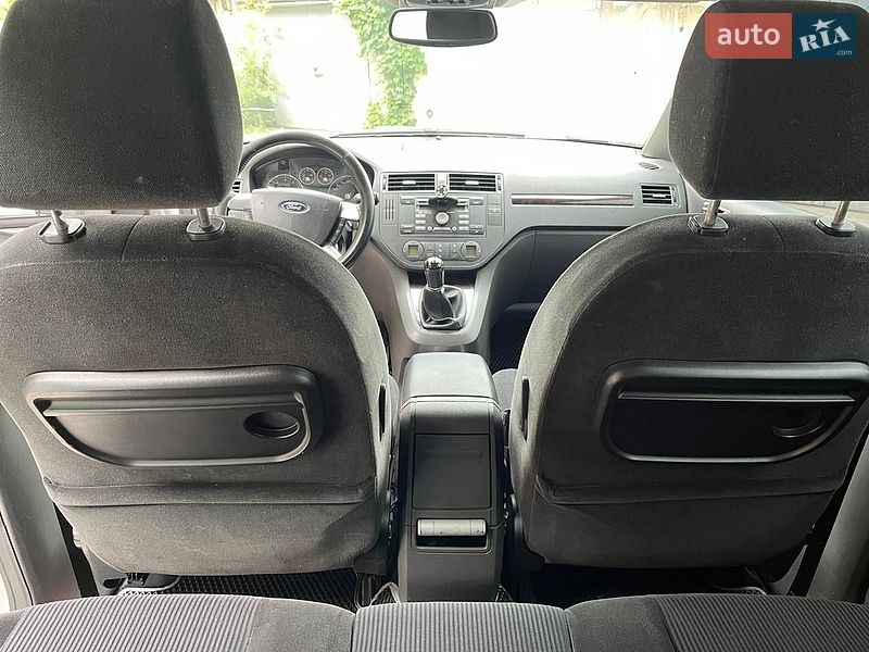 Седан Ford Focus 2005 в Днепре