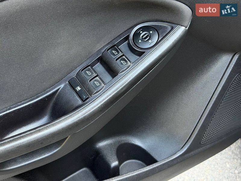 Седан Ford Focus 2015 в Дніпрі