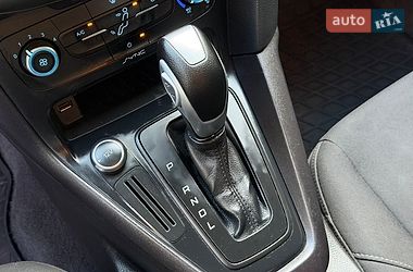 Седан Ford Focus 2015 в Дніпрі