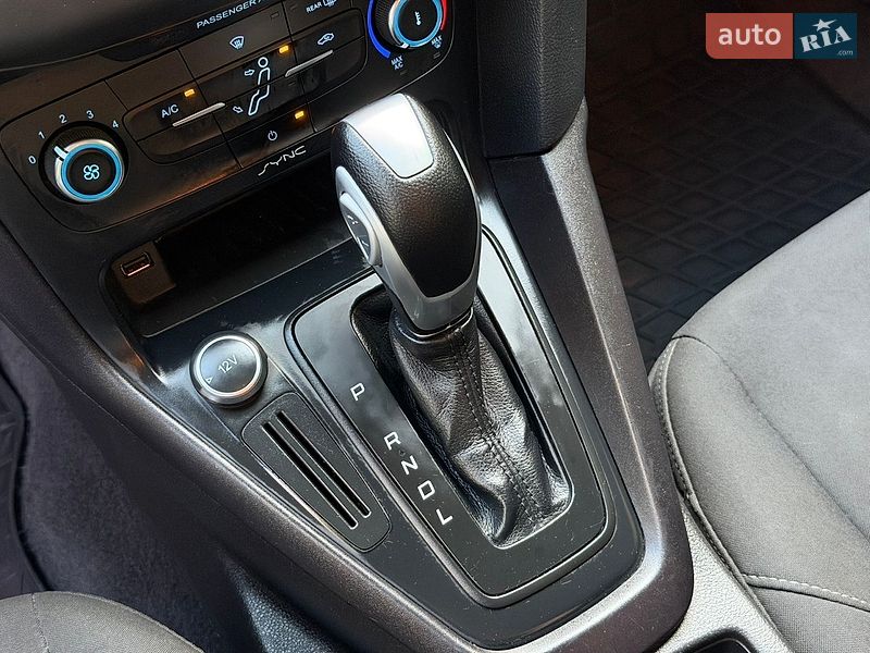Седан Ford Focus 2015 в Дніпрі