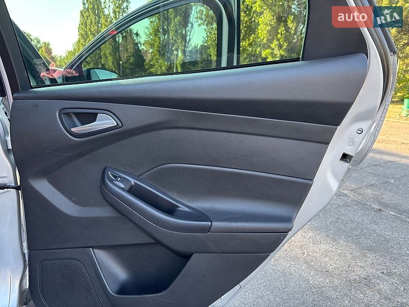 Хэтчбек Ford Focus 2017 в Киеве фото 40 Хэтчбек Ford Focus 2017 в Киеве