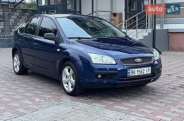 Хэтчбек Ford Focus 2005 в Ровно