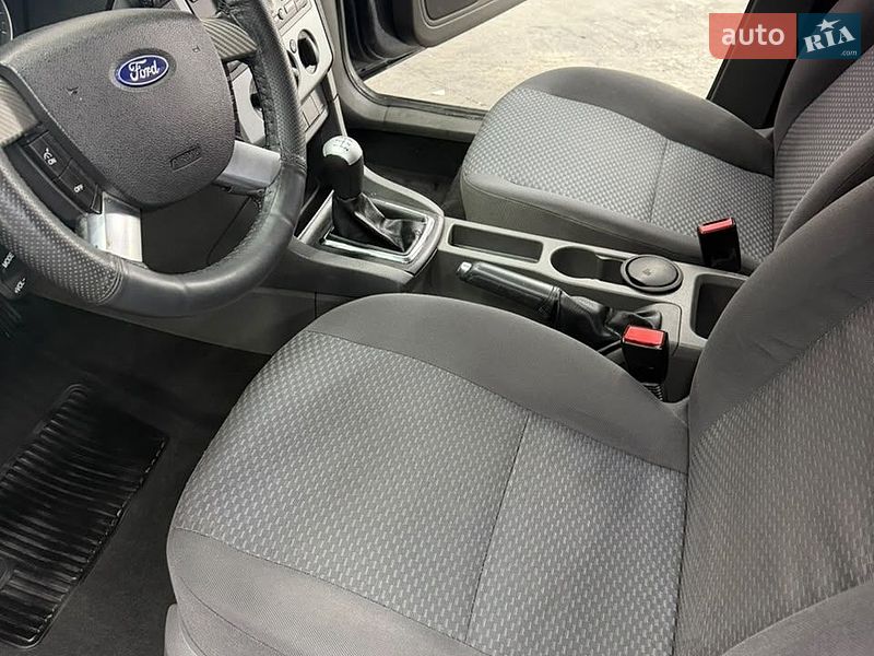 Седан Ford Focus 2007 в Львове