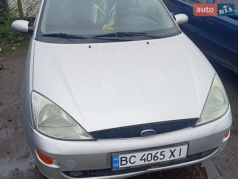 Ford Focus 2000
