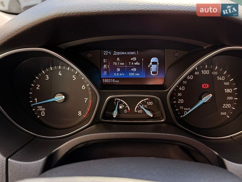 Хэтчбек Ford Focus 2015 в Киеве