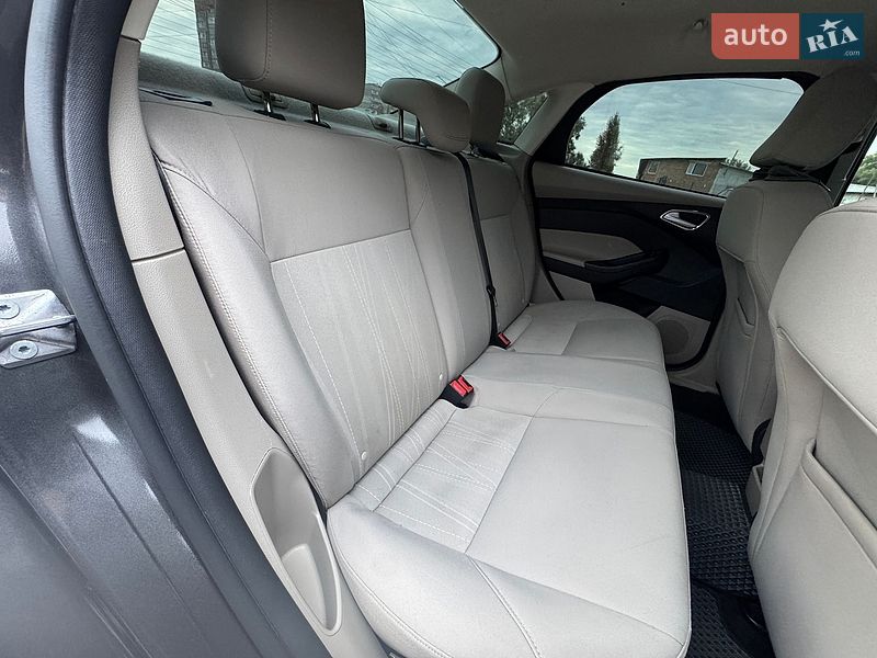 Седан Ford Focus 2015 в Полтаві фото 11 Седан Ford Focus 2015 в Полтаві