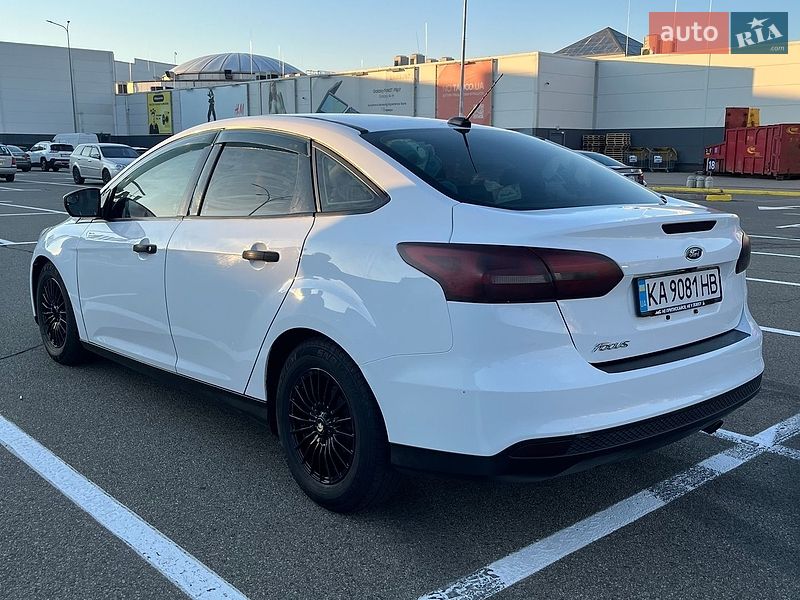 Седан Ford Focus 2015 в Києві