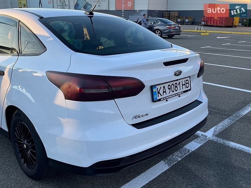 Седан Ford Focus 2015 в Києві