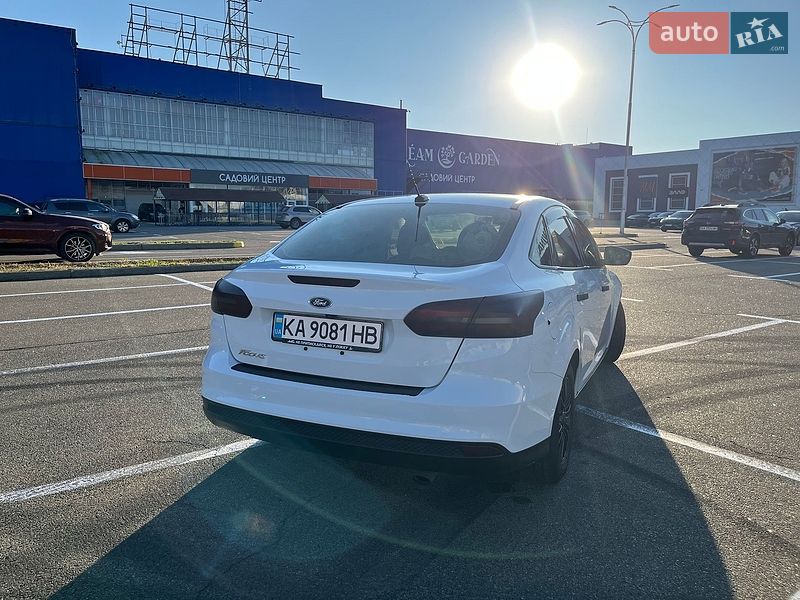Седан Ford Focus 2015 в Києві