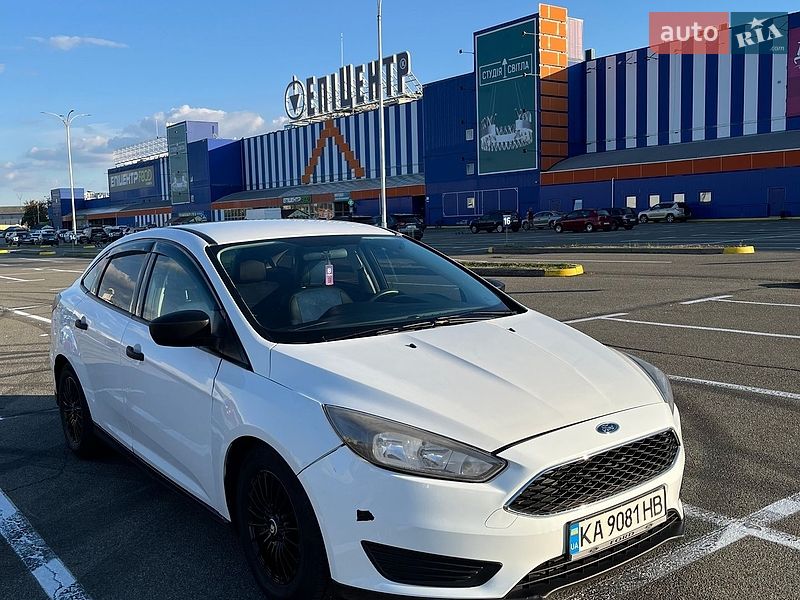 Седан Ford Focus 2015 в Києві