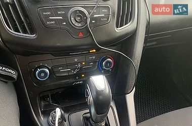 Седан Ford Focus 2015 в Тернополі фото 9 Седан Ford Focus 2015 в Тернополі