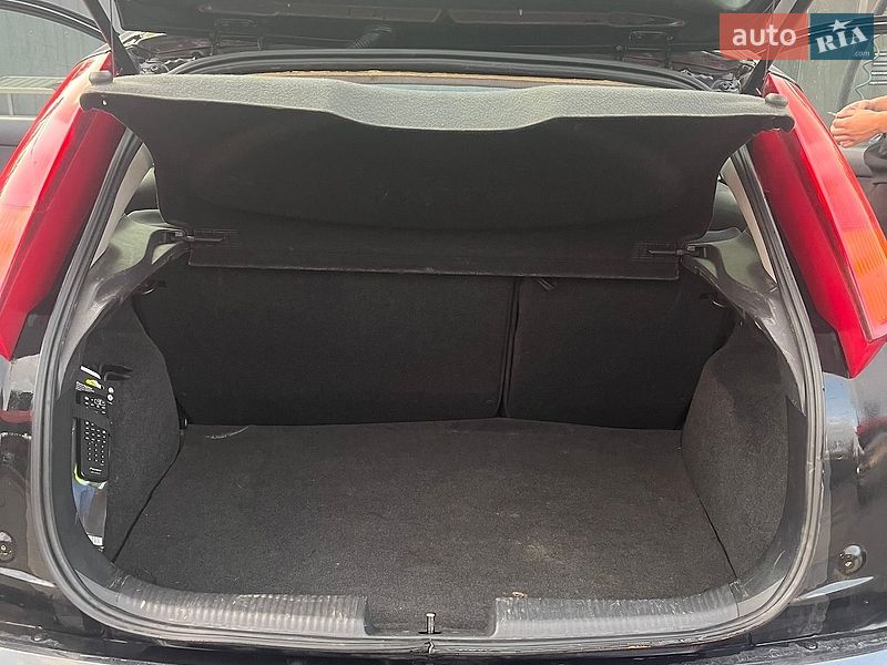 Хэтчбек Ford Focus 2004 в Квасилове фото 25 Хэтчбек Ford Focus 2004 в Квасилове