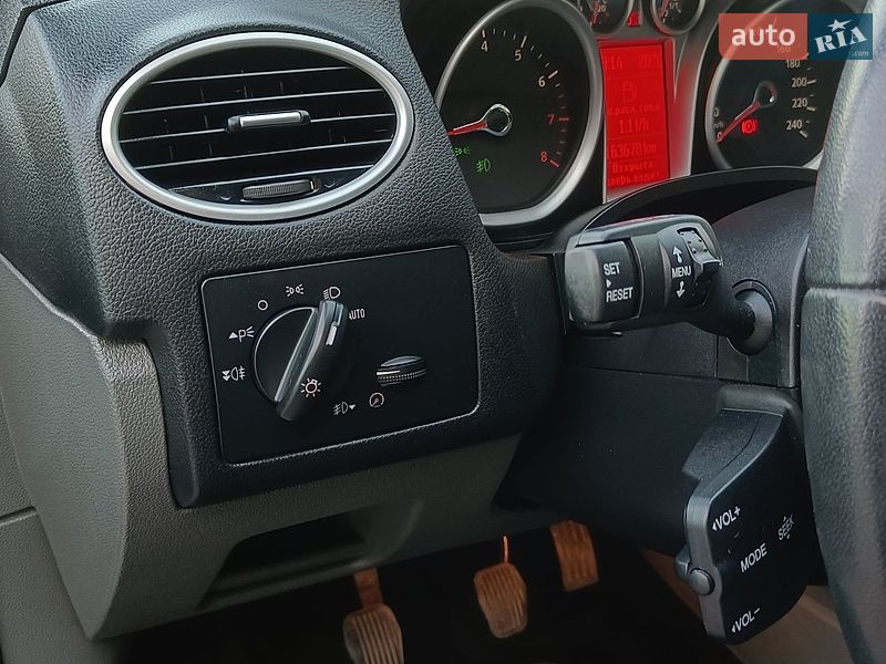 Хетчбек Ford Focus 2008 в Дубні фото 19 Хетчбек Ford Focus 2008 в Дубні