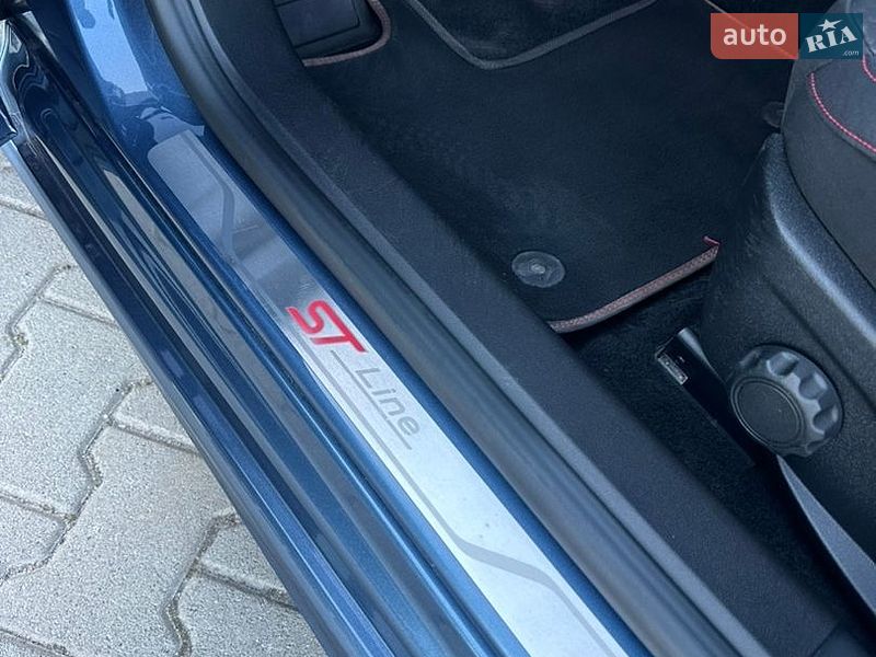 Хетчбек Ford Focus 2020 в Нововолинську