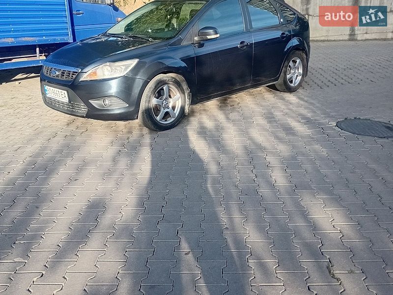 Хэтчбек Ford Focus 2008 в Черновцах