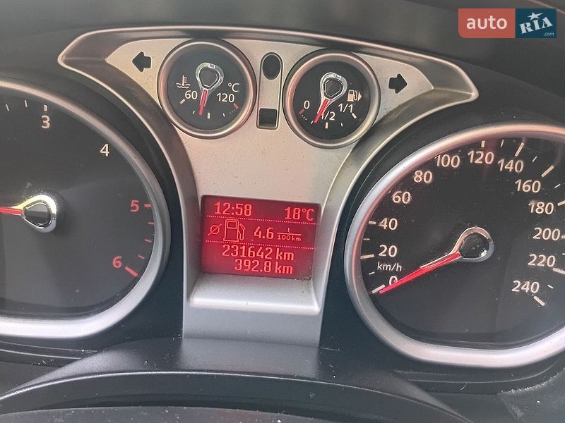 Хэтчбек Ford Focus 2008 в Черновцах