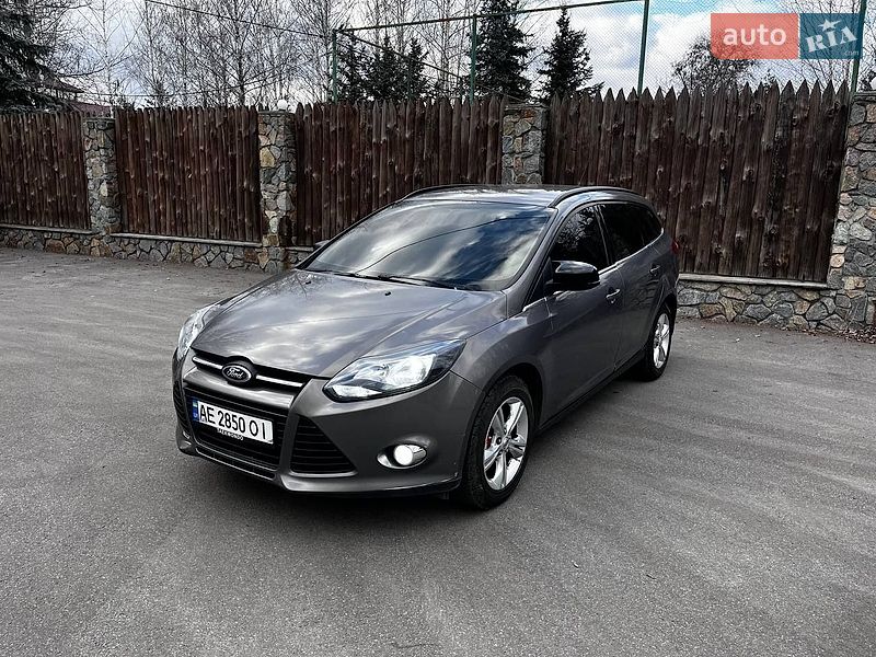 Універсал Ford Focus 2014 в Дніпрі