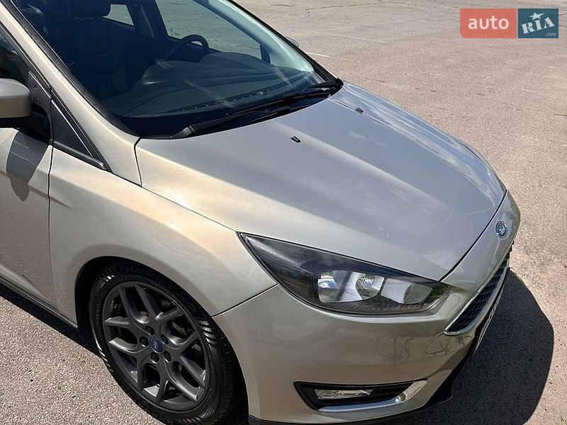 Седан Ford Focus 2015 в Запоріжжі