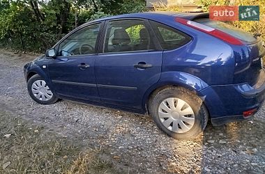 Хэтчбек Ford Focus 2006 в Збараже