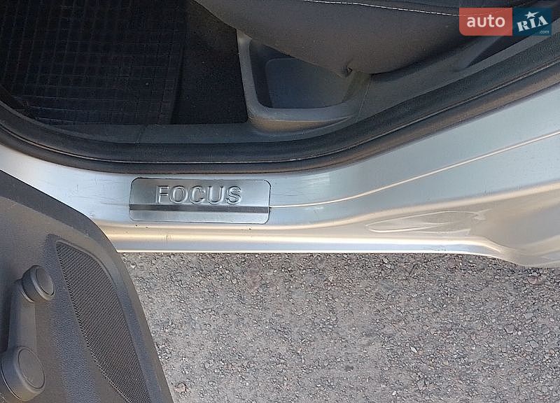 Хэтчбек Ford Focus 2004 в Чернигове фото 25 Хэтчбек Ford Focus 2004 в Чернигове