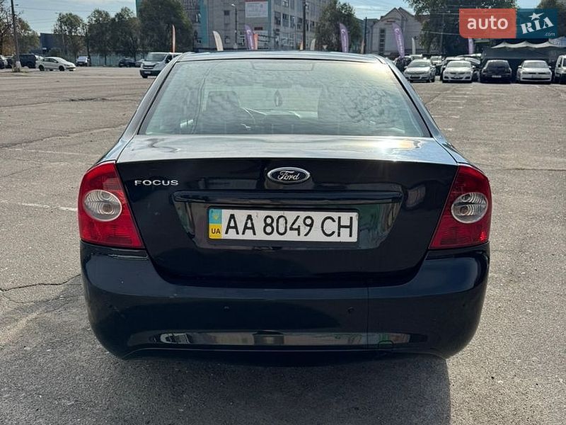 Седан Ford Focus 2011 в Киеве