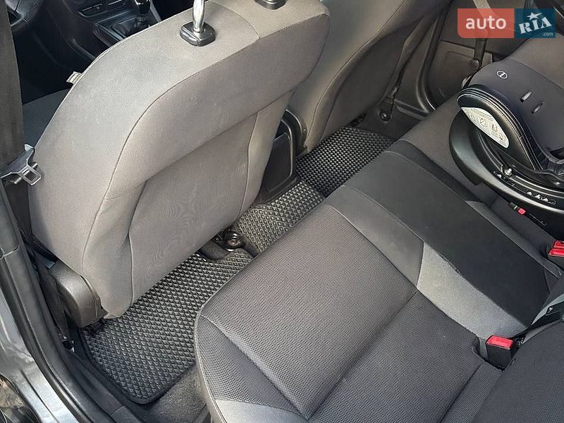 Седан Ford Focus 2012 в Полтаве