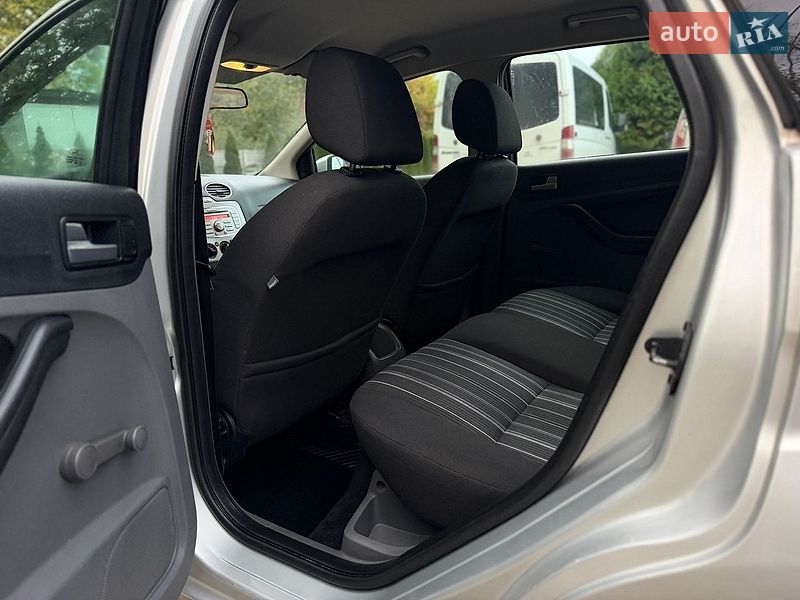 Универсал Ford Focus 2008 в Жовкве