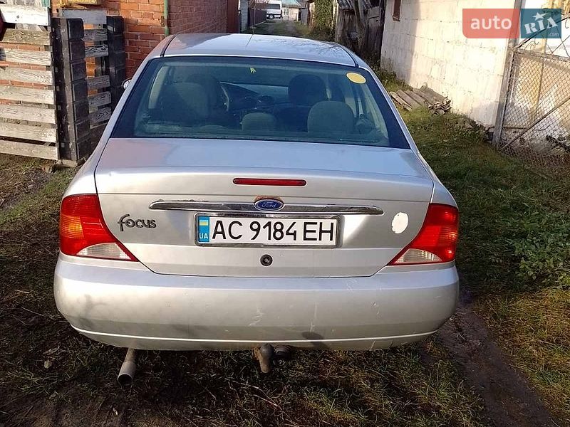 Хэтчбек Ford Focus 1999 в Ратным