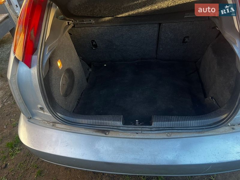Хетчбек Ford Focus 2003 в Києві