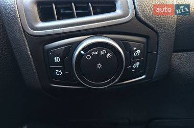Хэтчбек Ford Focus 2015 в Киеве