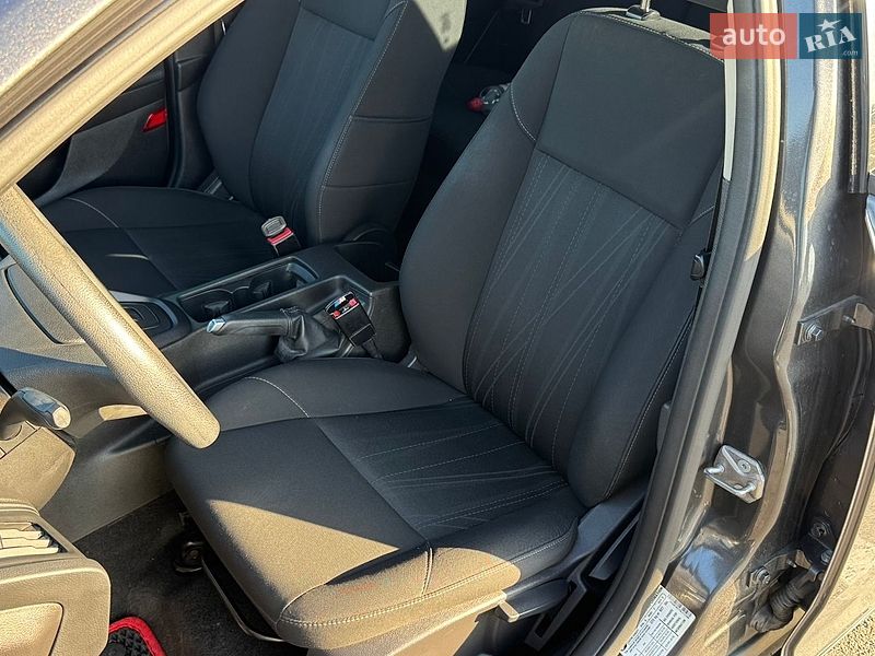 Седан Ford Focus 2015 в Львові