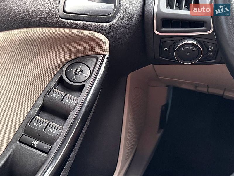 Хетчбек Ford Focus 2014 в Одесі