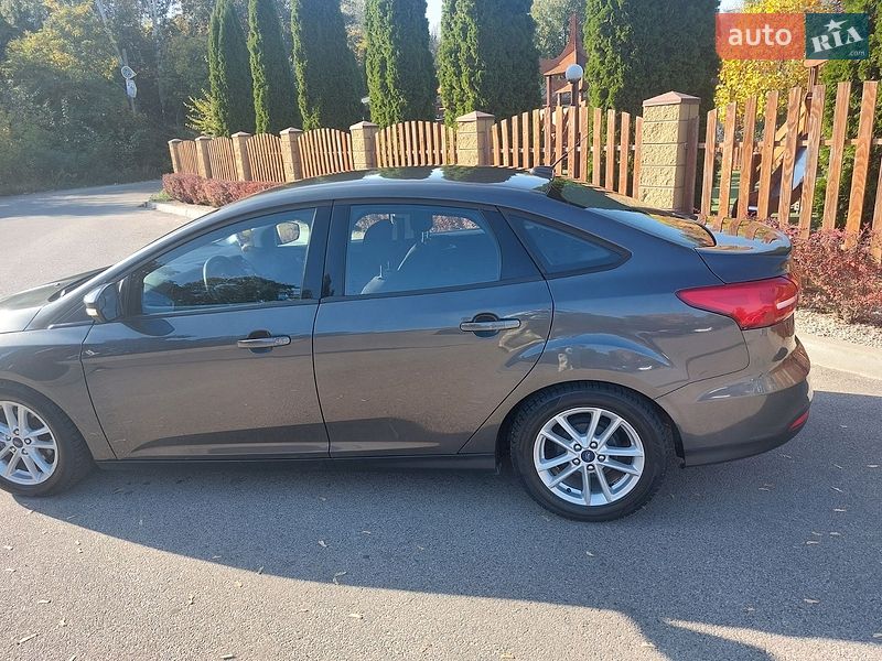 Седан Ford Focus 2016 в Дніпрі