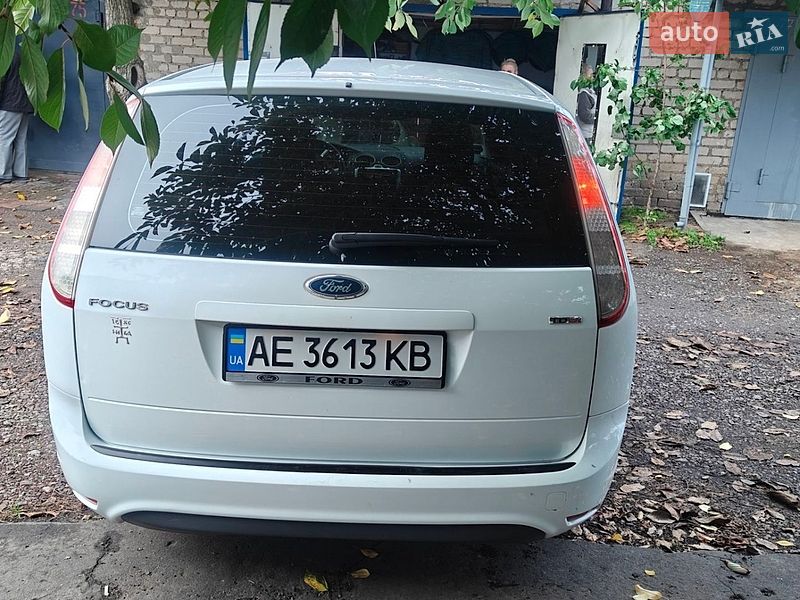 Универсал Ford Focus 2010 в Кривом Роге фото 3 Универсал Ford Focus 2010 в Кривом Роге