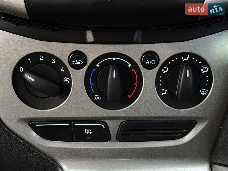 Хэтчбек Ford Focus 2011 в Днепре фото 18 Хэтчбек Ford Focus 2011 в Днепре