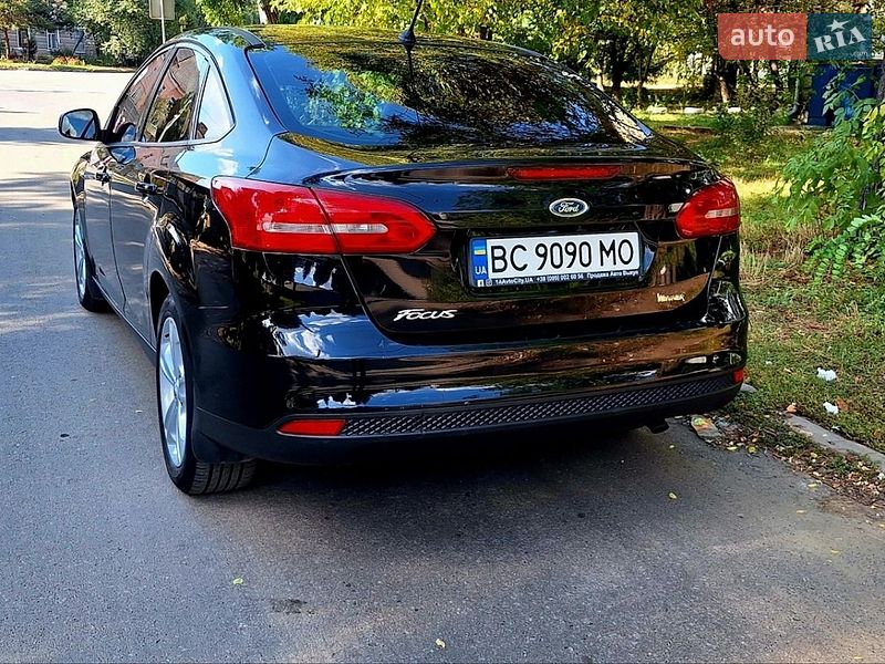 Седан Ford Focus 2015 в Дрогобыче